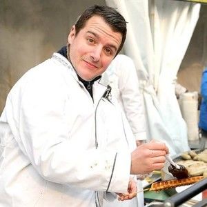 Meet your Posher, Lee